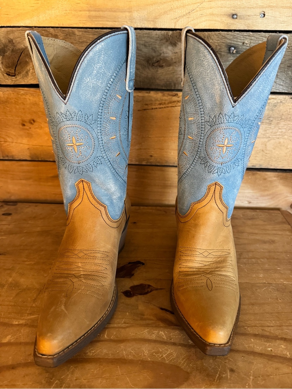 Tan and Blue Embroidered Sterling River Cowboy Boots - Picture 2 of 5